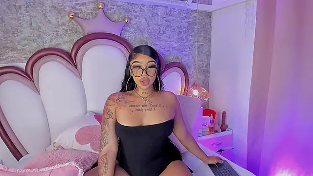 Mia Jansen online show from 04.15.26