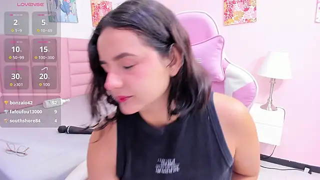 Snapshot of kae_styles chatting on 10.12.25 kae styles online show from 10.12.25