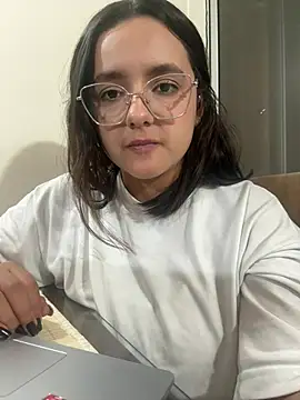 Snapshot of kae_styles chatting on 02.15.26 kae styles online show from 02.15.26