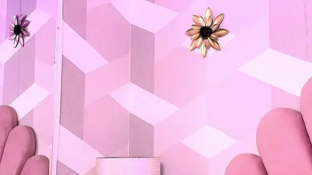 KylieMonnett online show from 01.09.26