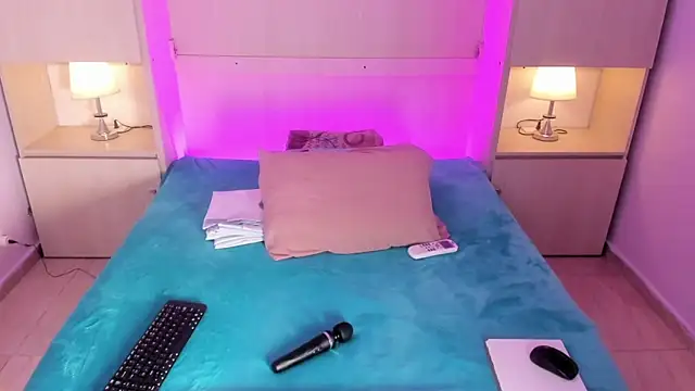 EmilyyStuart online show from 03.28.26