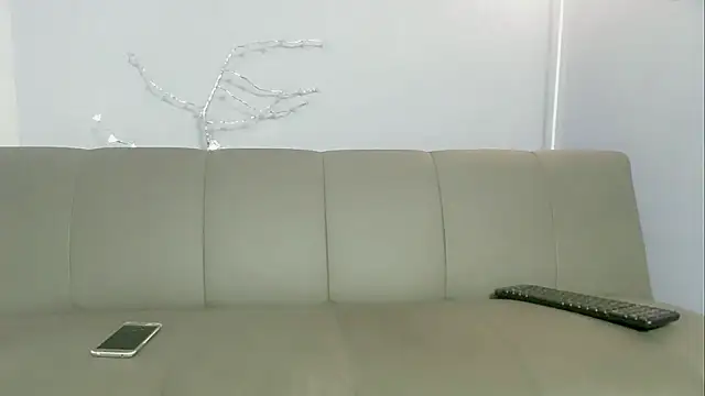 zacariasss  online show from 10.25.25