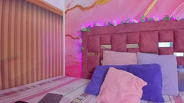 melody paris online show from 11.04.25