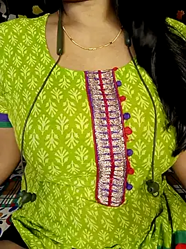 Snapshot of Sony-Model chatting on 10.14.25 Sony-Model online show from 10.14.25