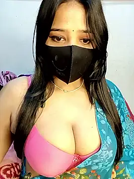 Snapshot of Sony-Model chatting on 01.13.26 Sony-Model online show from 01.13.26