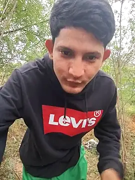 Valentinacuc online show from 04.04.26