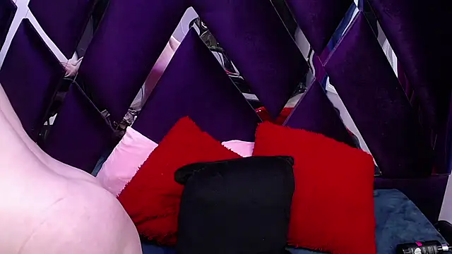 Luciana Ass online show from 10.17.25