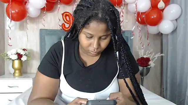 Snapshot of Alexa_roussee chatting on 02.14.25 Alexa roussee online show from 02.14.25