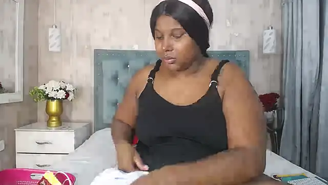 Snapshot of Alexa_roussee chatting on 03.08.25 Alexa roussee online show from 03.08.25