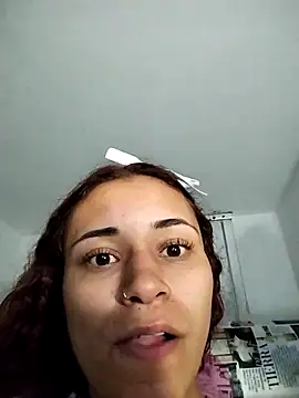 Snapshot of caroline0997 chatting on 12.23.24 caroline0997 online show from 12.23.24