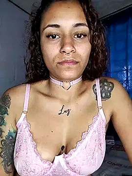 Snapshot of caroline0997 chatting on 11.02.25 caroline0997 online show from 11.02.25