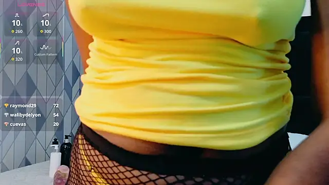 petitelittleebony online show from 11.15.25