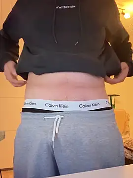 JuNIs  online show from 09.23.25