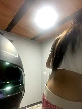 SarahStones online show from 09.17.25