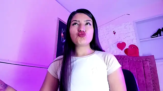 SarahStones online show from 09.18.25