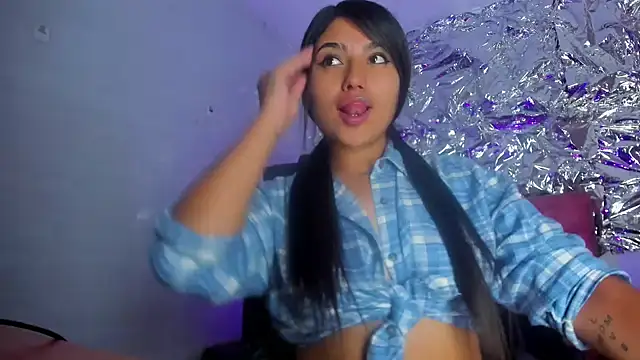 SarahStones online show from 02.18.26