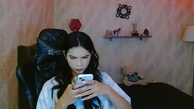 andy bell x online show from 10.13.25