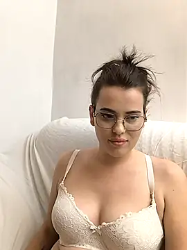 Snapshot of Baby_Nicoll chatting on 03.03.26 Baby Nicoll online show from 03.03.26