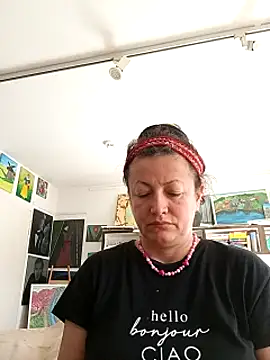 Snapshot of MariaAnaSunshine chatting on 09.23.25 MariaAnaSunshine online show from 09.23.25