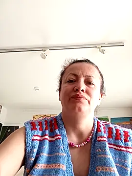 Snapshot of MariaAnaSunshine chatting on 09.25.25 MariaAnaSunshine online show from 09.25.25