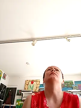 Snapshot of MariaAnaSunshine chatting on 09.30.25 MariaAnaSunshine online show from 09.30.25