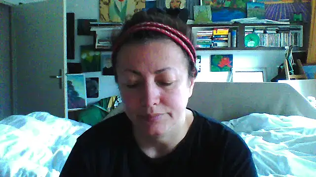 Snapshot of MariaAnaSunshine chatting on 10.06.25 MariaAnaSunshine online show from 10.06.25