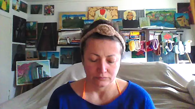 Snapshot of MariaAnaSunshine chatting on 11.11.25 MariaAnaSunshine online show from 11.11.25