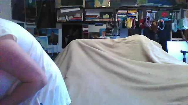 Snapshot of MariaAnaSunshine chatting on 11.21.25 MariaAnaSunshine online show from 11.21.25