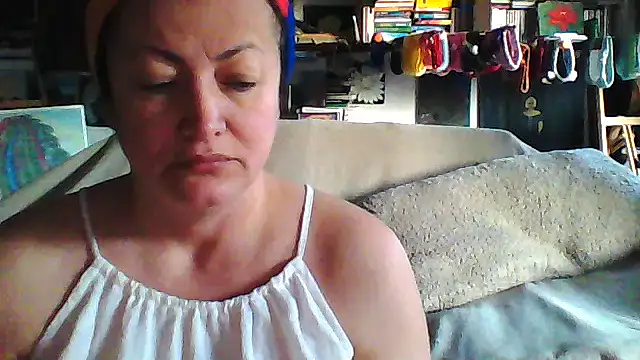 Snapshot of MariaAnaSunshine chatting on 12.02.25 MariaAnaSunshine online show from 12.02.25