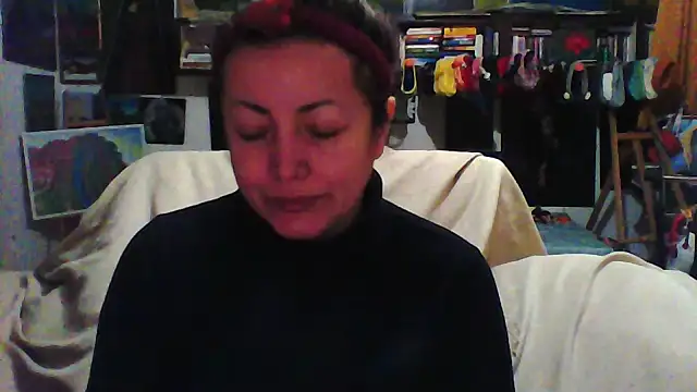 Snapshot of MariaAnaSunshine chatting on 12.04.25 MariaAnaSunshine online show from 12.04.25