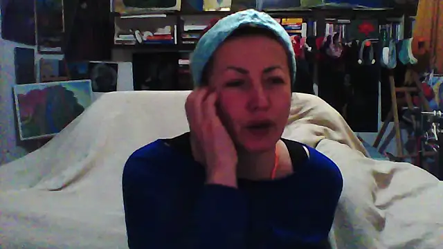 Snapshot of MariaAnaSunshine chatting on 12.05.25 MariaAnaSunshine online show from 12.05.25