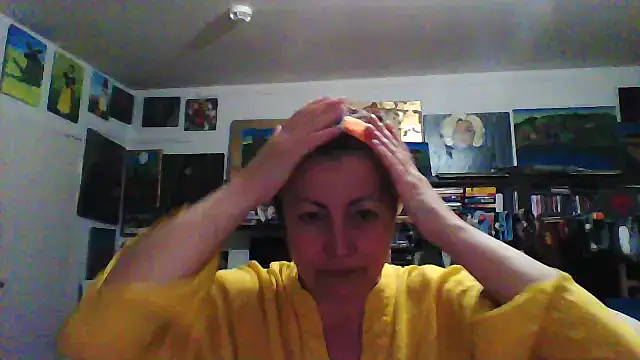 Snapshot of MariaAnaSunshine chatting on 12.22.25 MariaAnaSunshine online show from 12.22.25