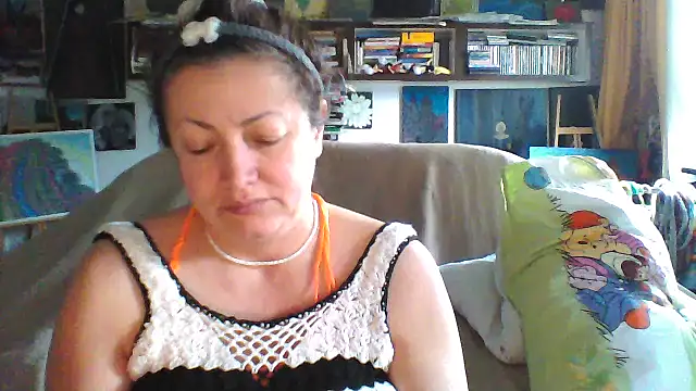 Snapshot of MariaAnaSunshine chatting on 02.11.26 MariaAnaSunshine online show from 02.11.26