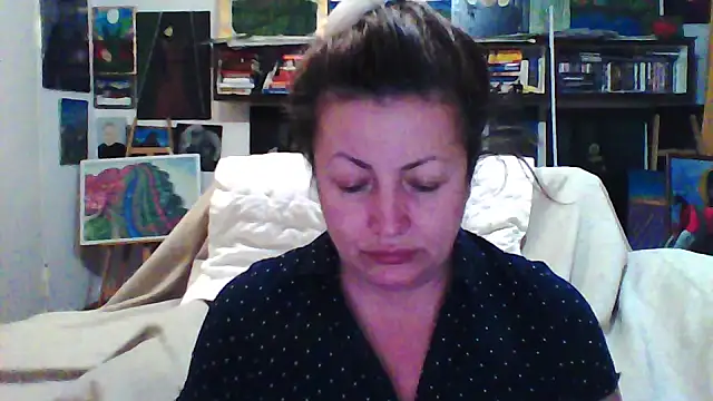 Snapshot of MariaAnaSunshine chatting on 02.14.26 MariaAnaSunshine online show from 02.14.26