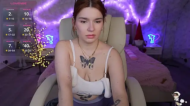 RedShinee online show from 02.05.25