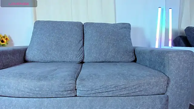 Snapshot of zoe_roux21 chatting on 02.03.25 zoe roux21 online show from 02.03.25