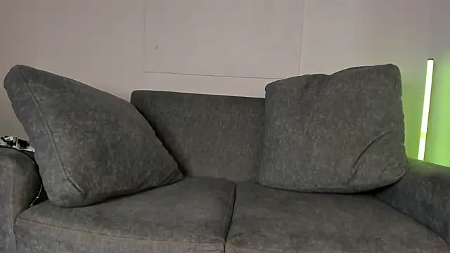 Snapshot of zoe_roux21 chatting on 02.23.25 zoe roux21 online show from 02.23.25