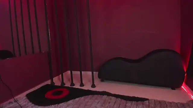 Snapshot of zoe_roux21 chatting on 03.12.25 zoe roux21 online show from 03.12.25