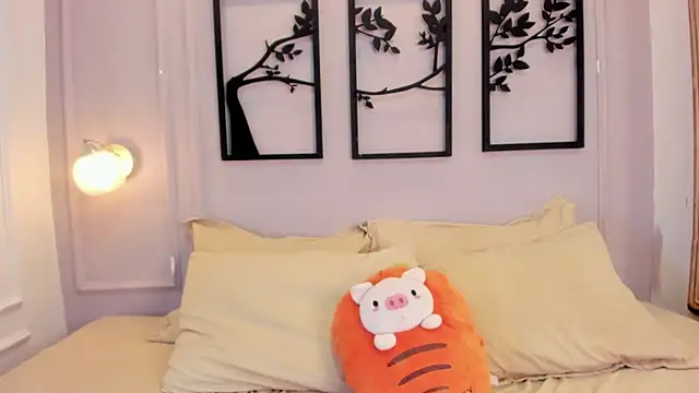 zoe roux21 online show from 11.19.25