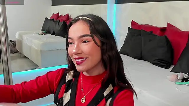 scarlet castro online show from 01.27.25