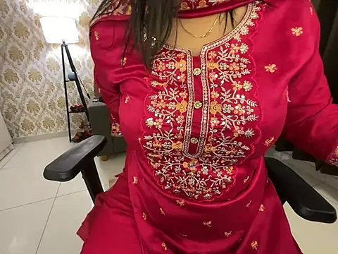 Snapshot of SamairAhh chatting on 01.14.25 SamairAhh online show from 01.14.25