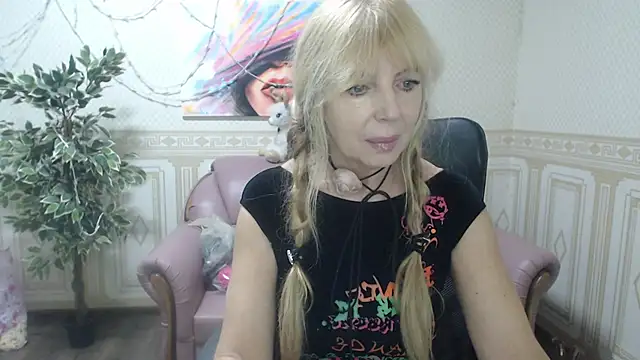 Anna Diax online show from 12.23.24