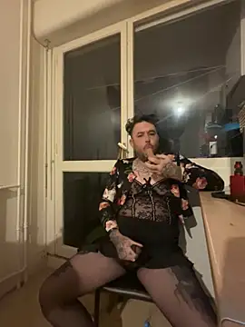 lope85540 online show from 10.31.25