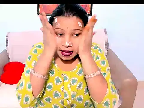 kendracox21 online show from 02.18.26