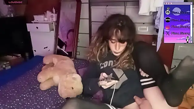 piou-sissy online show from 10.27.25