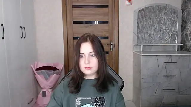 Kristy-Max online show from 11.05.25