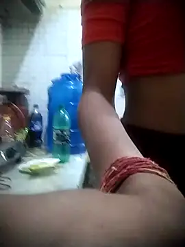 Snapshot of hotty_sweety chatting on 12.28.24 hotty sweety online show from 12.28.24