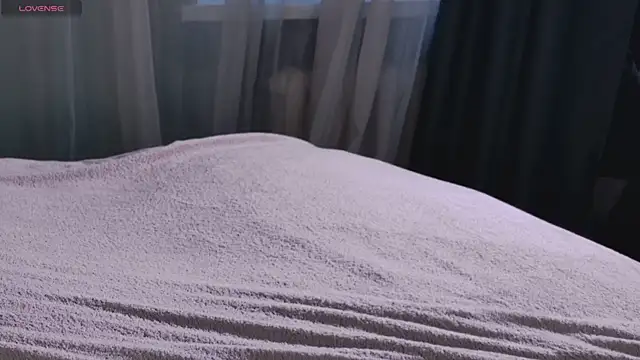 Snapshot of SunnyRisha chatting on 10.05.25 SunnyRisha online show from 10.05.25