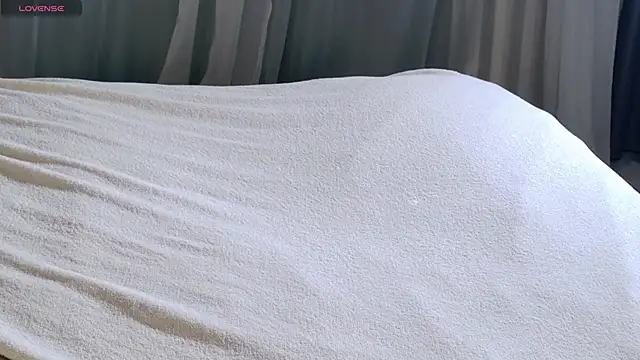 Snapshot of SunnyRisha chatting on 10.06.25 SunnyRisha online show from 10.06.25