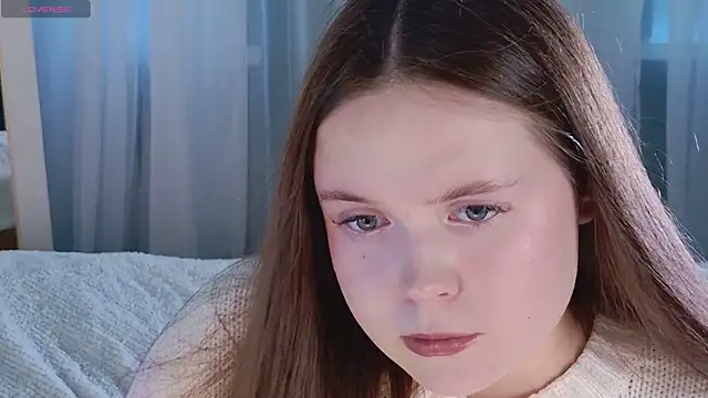 Snapshot of SunnyRisha chatting on 10.17.25 SunnyRisha online show from 10.17.25